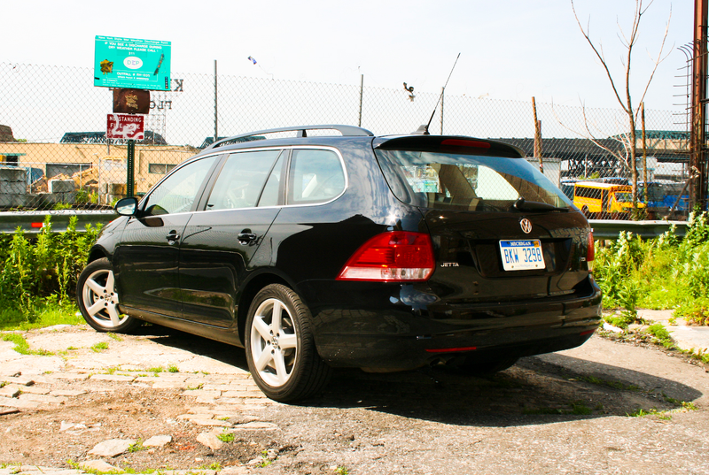 Illustration for article titled 2009 VW Jetta SportWagen TDI, Part One